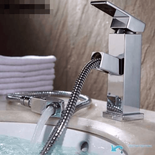Badarmatur EYN woo-3059 mit Ausziehbrause und LED in Gold, Chrom und Silber