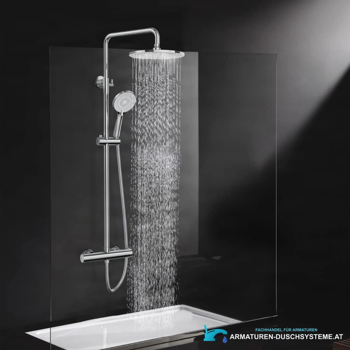 Rainsworth-Duschsystem ELITE EDITION BSE1603 im Einsatz vor schwarzer Duschwand