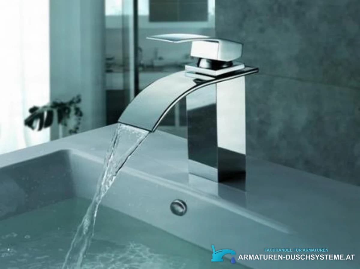 Waschtischarmatur mit Wasserfallauslauf EYN103 in poliertem Chrom