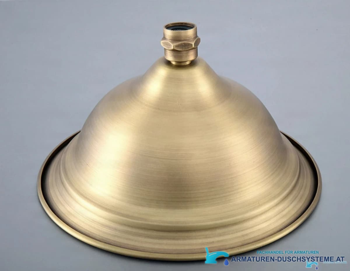 Antiker Duschkopf GZA1720 – gewölbte Rückseite mit Anschluss und gebürstetem Antikmessing-Finish